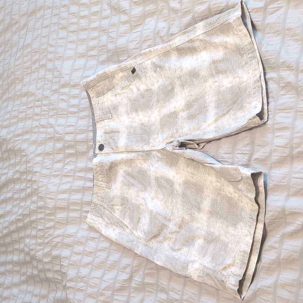 Men's Size 31 Shorts Calvin Klein